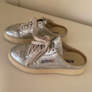 Autry Medalist Mule Sneaker